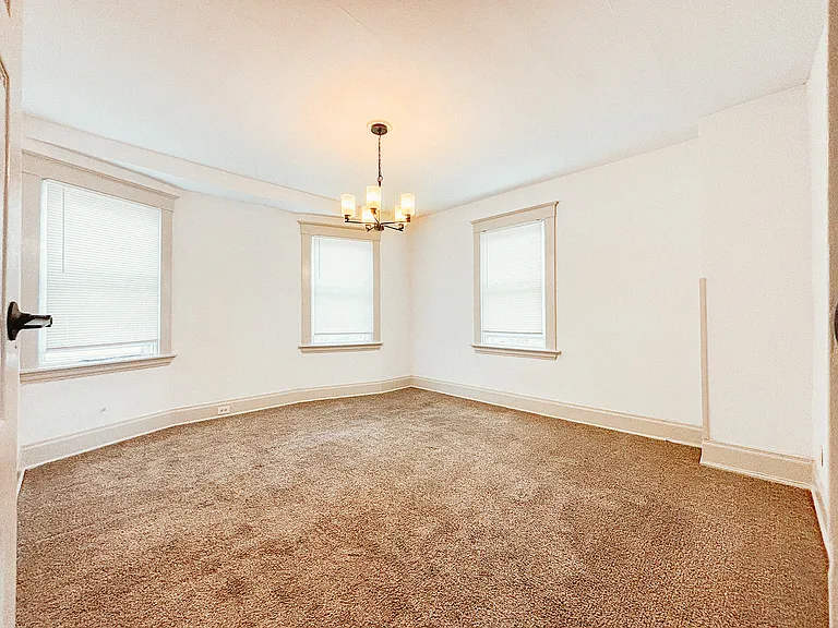 3550 Woodburn Ave — Photo 8