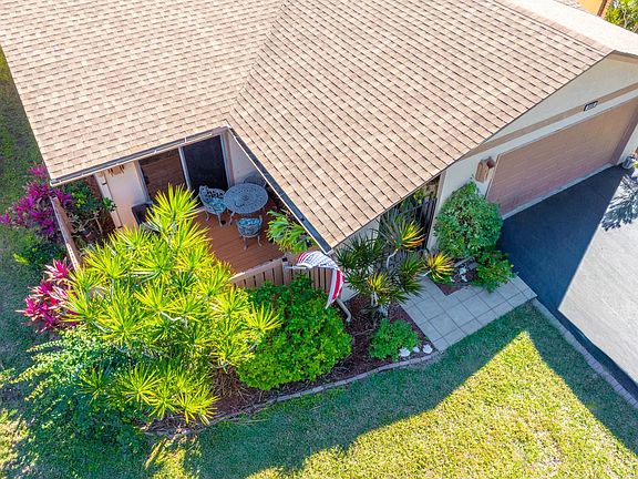 2nd image of 6486 Royal Woods Dr