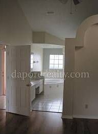 5th image of 1008 Eagens Creek Ct
