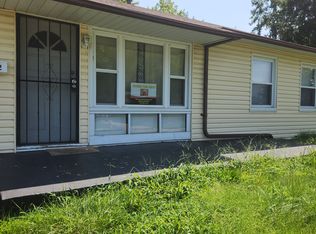 9762 Scottdale Dr, Saint Louis, MO 63136