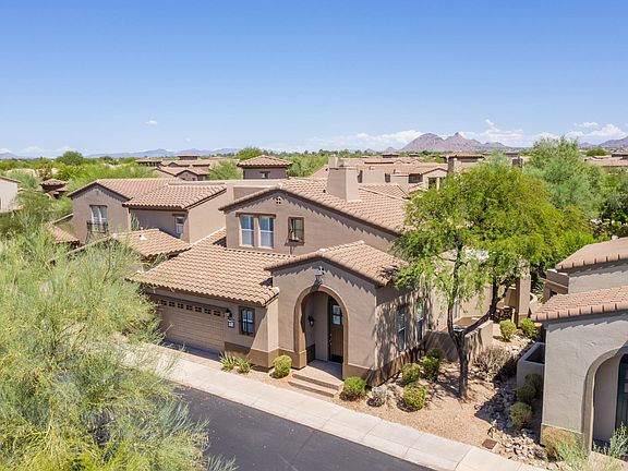 3rd image of 20802 Grayhawk Dr #1081