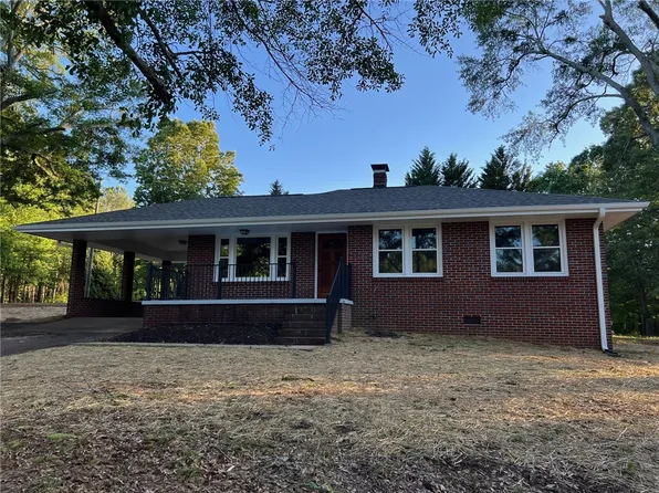510 W Oak Hwy, Westminster, SC 29693