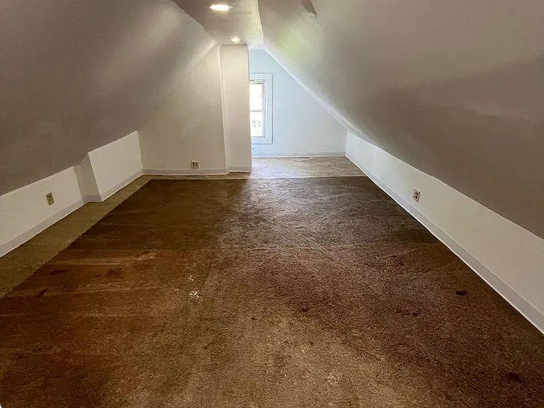3533 Douglas Ave — Photo 8