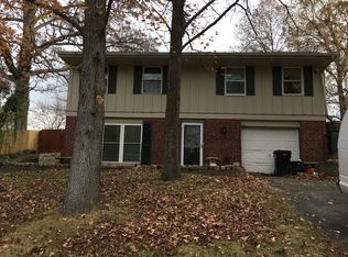 704 Chatelet Ln, Ballwin, MO