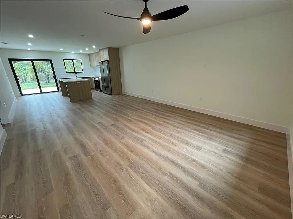 3619 Poplar Way — Photo 4