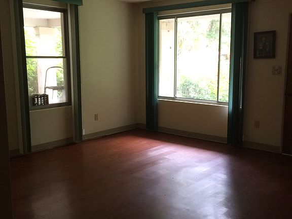 4th image of 1451 SE Vale Ct