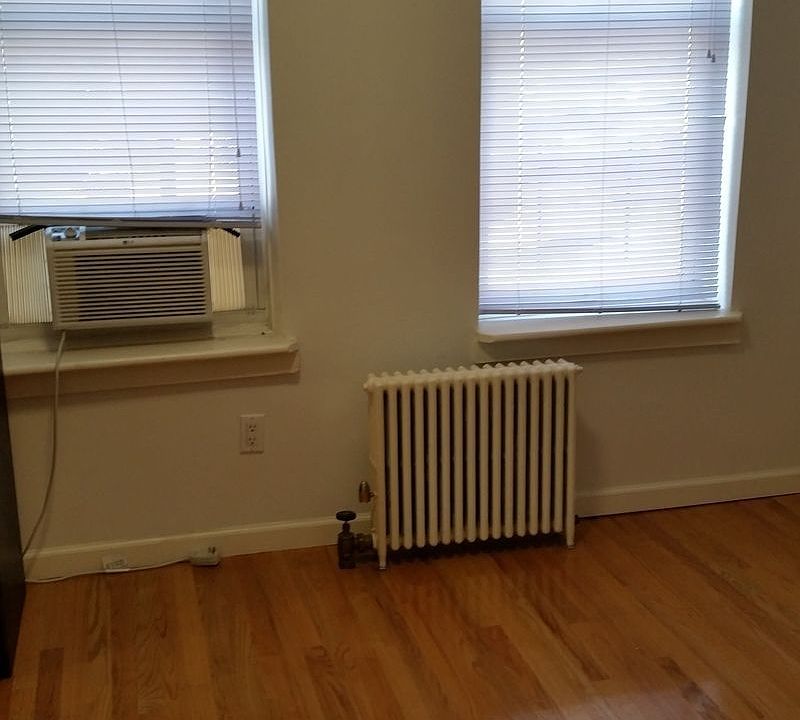 2nd image of 3434 44th St