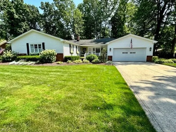 9094 Idlewood Dr, Mentor, OH 44060