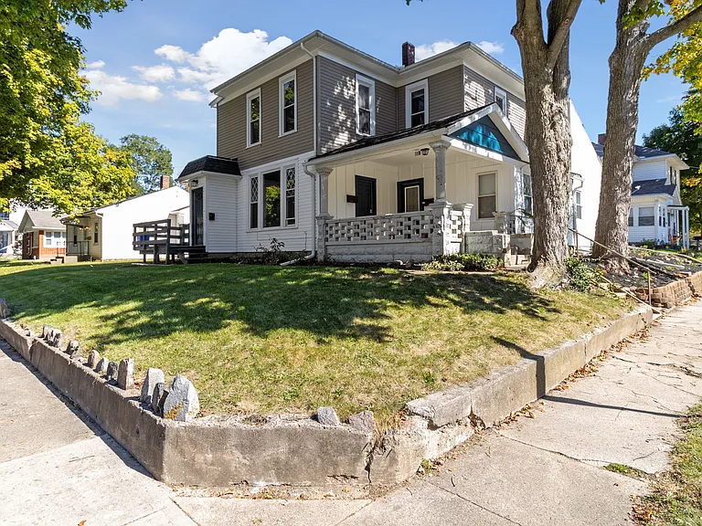 300 N Park St #1 — Photo 22