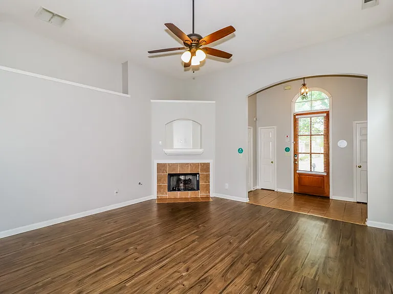 7575 Glen Creek Ln — Photo 6