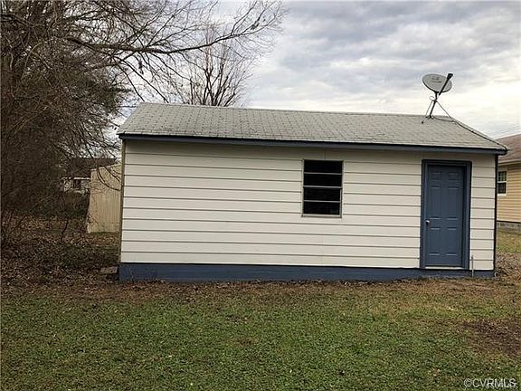 3rd image of 2803 Woodlawn Ave