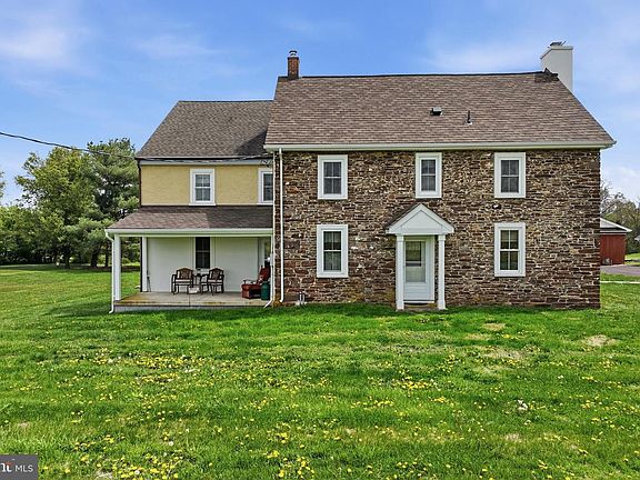 2nd image of 572 Halteman Rd