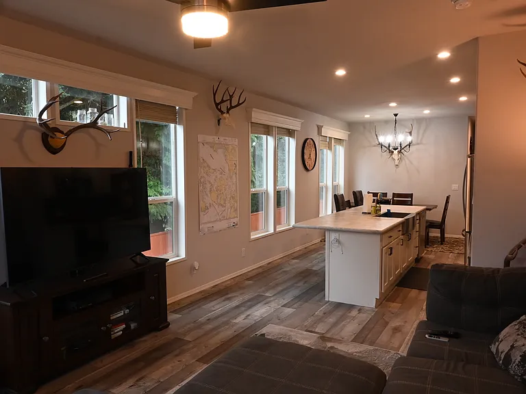 Ocean View Dr — Photo 9