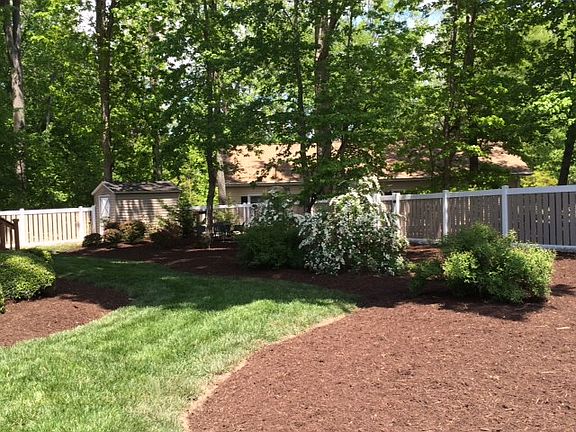 2nd image of 356 Williamsburg Ct