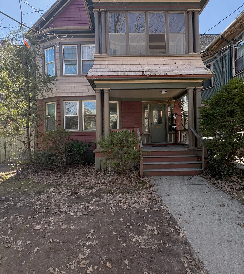 3 bed, 1.0 bath, 3795 sqft, $1,910 — Photo 1