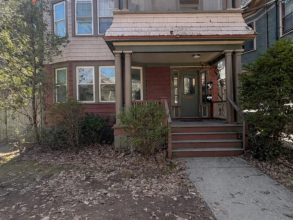 786 Elm St #1