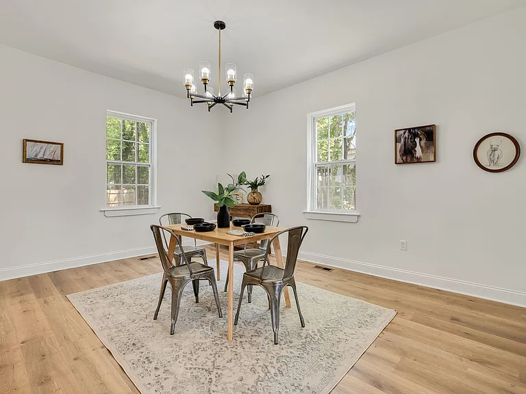 512 Bancroft Ave — Photo 13