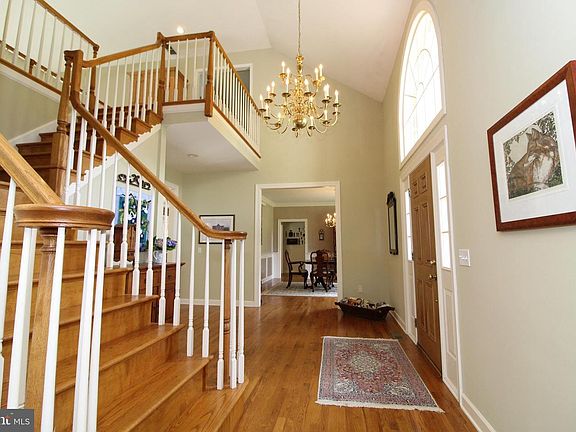 5th image of 702 Haldane Dr