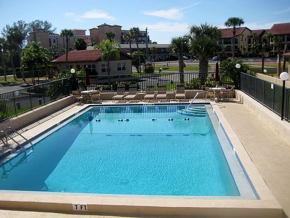 5th image of 1765 Gulf Blvd Unit 308
