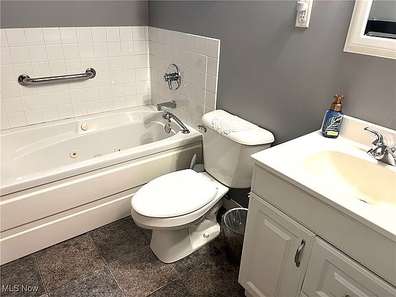 4th image of 16100 Steinway Blvd