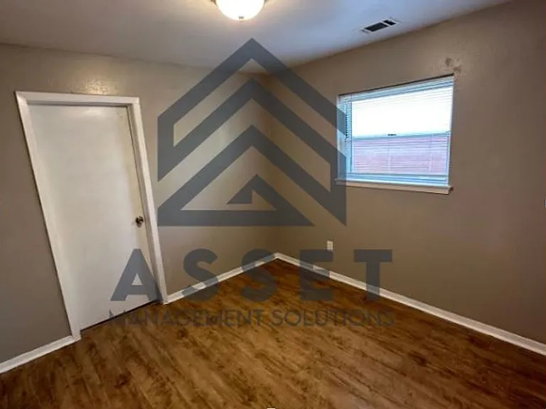 2121 N Wilburn Pl — Photo 8