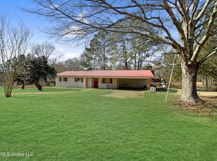 1612 Dry Creek Rd, Magee, MS 39111