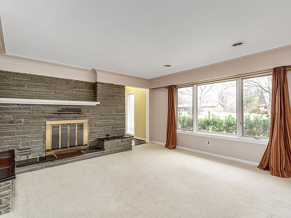 2nd image of 240 E Hurst Dr