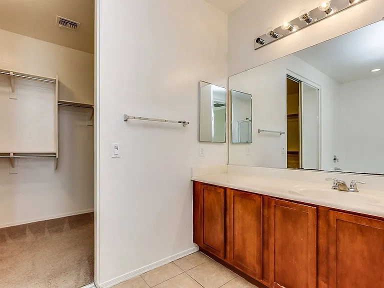 5413 W Apollo Rd — Photo 9