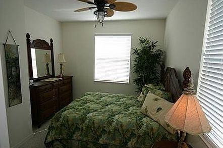 Griggs_guest room