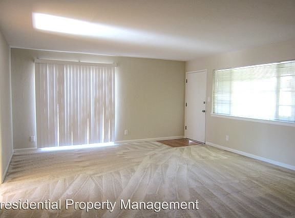 3rd image of 637 Kirkland Dr APT 3