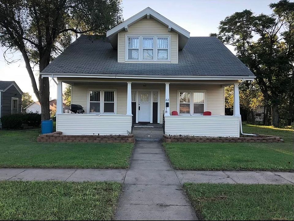 63 S Maple St, Russell, KS 67665 Zillow