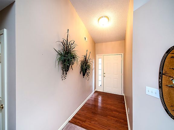 2nd image of 12538 Autumn Blaze Dr
