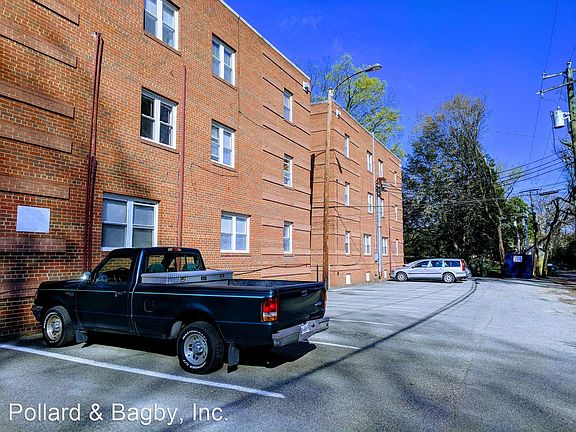 5th image of 3425 Kensington Ave APT 312