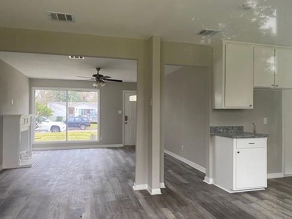 3rd image of 2511 13th St