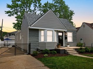 3906 Oakshire Ave, Berkley, MI 48072
