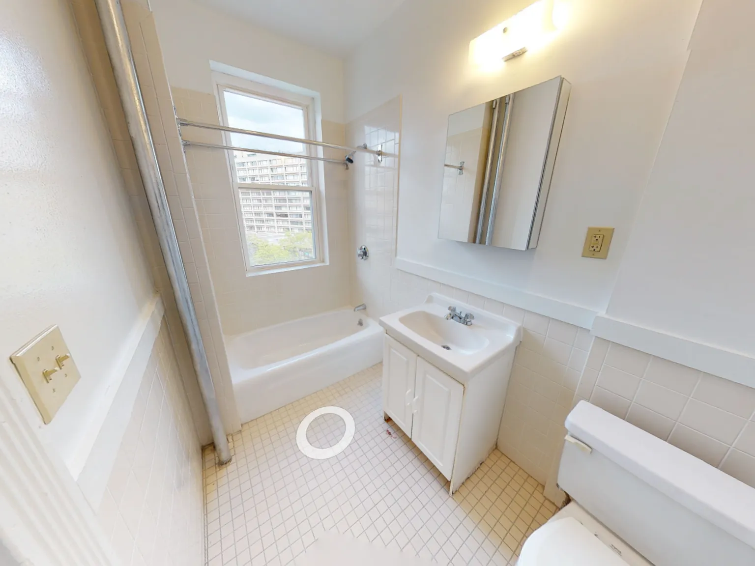 Studio, 500 sqft, $2,350 — Photo 2