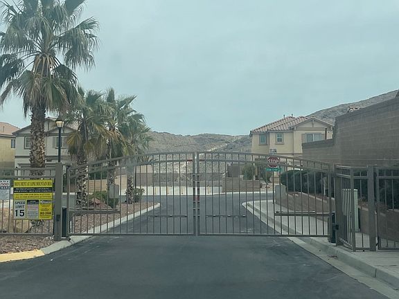 3rd image of 4438 Yellow Harbor St