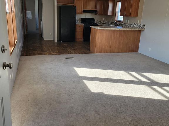 4th image of 228 Golfview Ct #216
