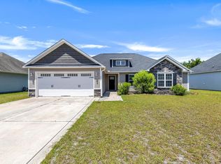 220 Sailor St, Sneads Ferry, NC 28460