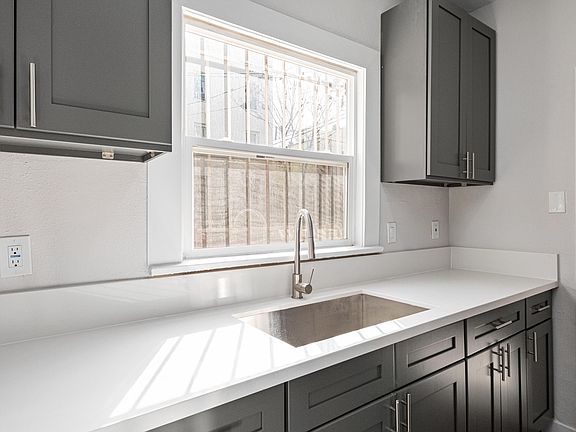 5th image of 147 N New Hampshire Ave APT 2