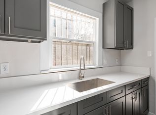 147 N New Hampshire Ave APT 9, Los Angeles, CA 90004