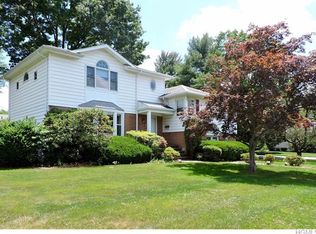 14 Belmont St, White Plains, NY 10605