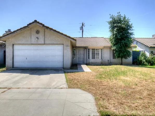 3984 E Robinson Ave, Fresno, CA 93726