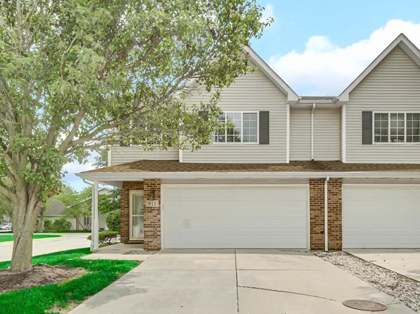 911 Penny Ct, Hobart, IN 46342