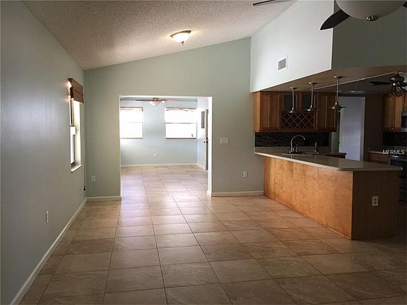 4th image of 11620 Carmody Ct