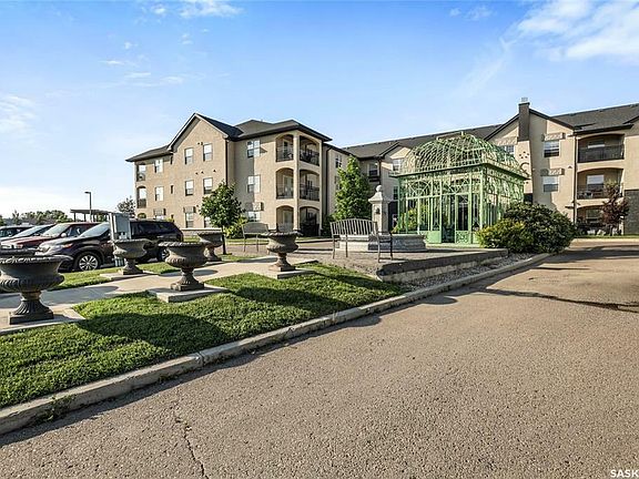 3rd image of 1640 Dakota Dr #316