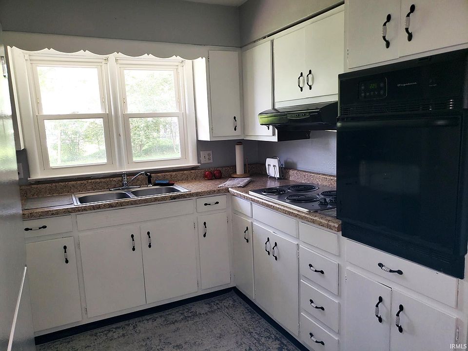 524 Holly Ln, Kokomo, IN 46902 MLS 202317672 Zillow