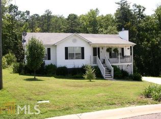 34 Connie Trl, Grantville, GA 30220
