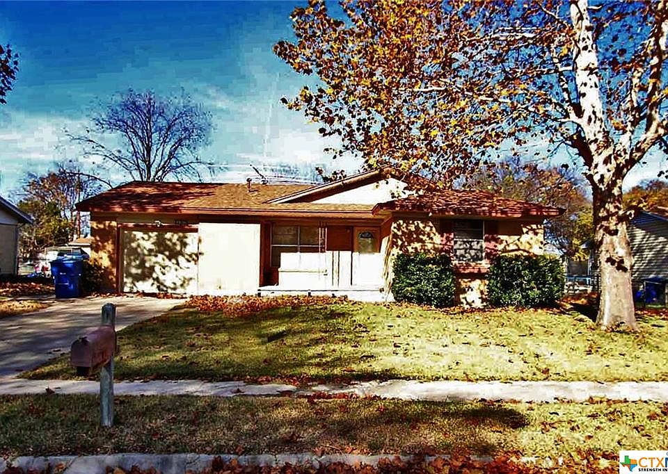 1st image of 407 E Avenue B