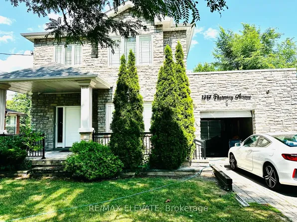 1217 Pharmacy Ave, Toronto, ON M1R 2H8